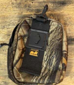 Fieldline Realtree Hardwoods Camo Universal Phone Case Pouch Belt Clip